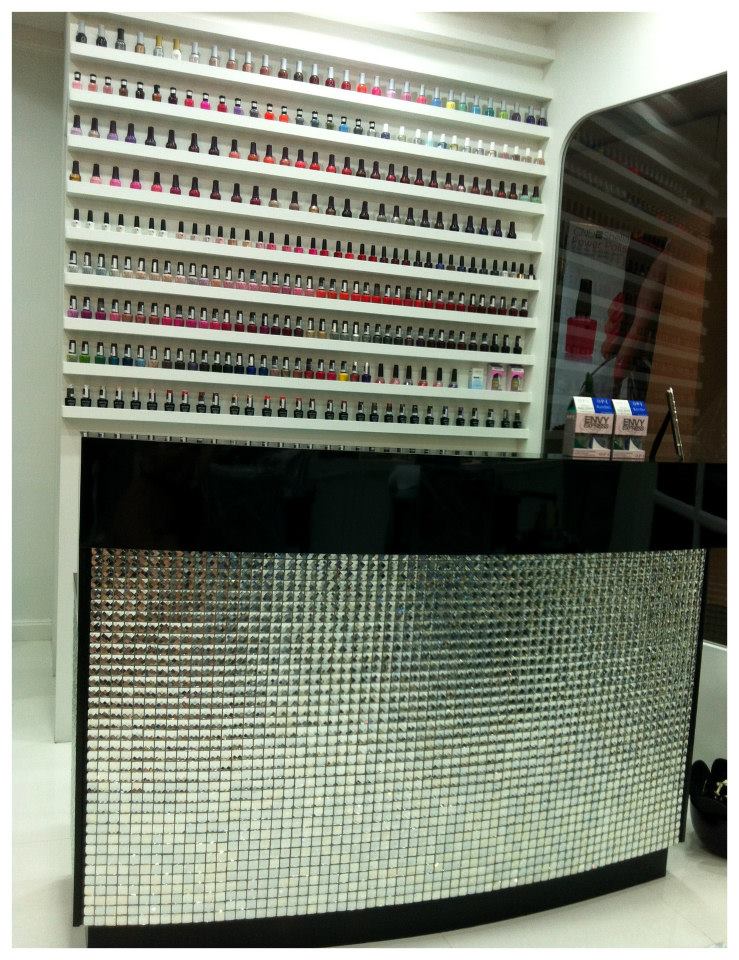 Glitterati Nail ตัวแทนจำหน่ายผลิตภัณฑ์สปาเท้า footlogix