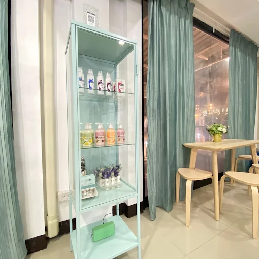 Étoiles Nails ตัวแทนจำหน่ายผลิตภัณฑ์สปาเท้า footlogix