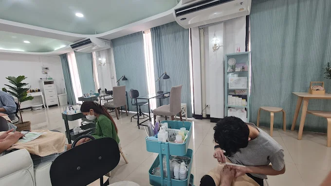 Étoiles Nails ตัวแทนจำหน่ายผลิตภัณฑ์สปาเท้า footlogix