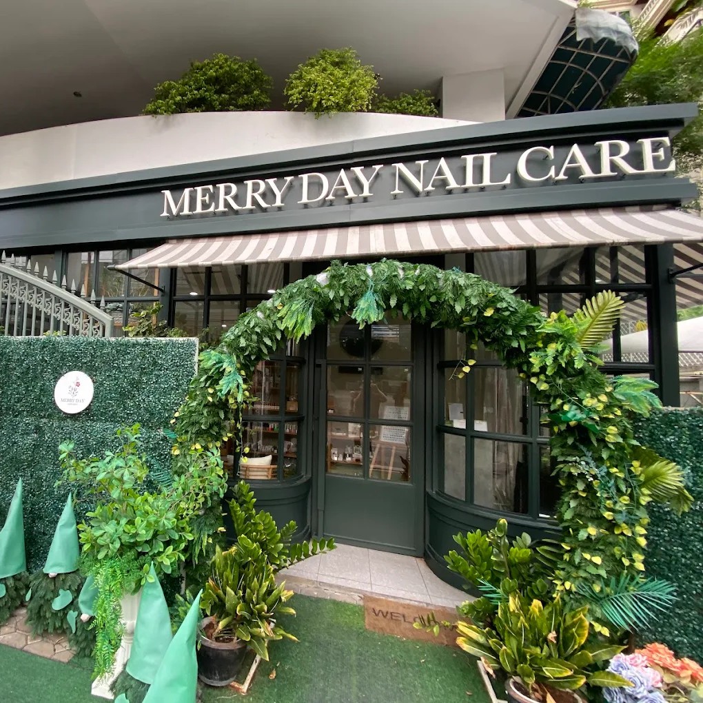 Merry Day nail care