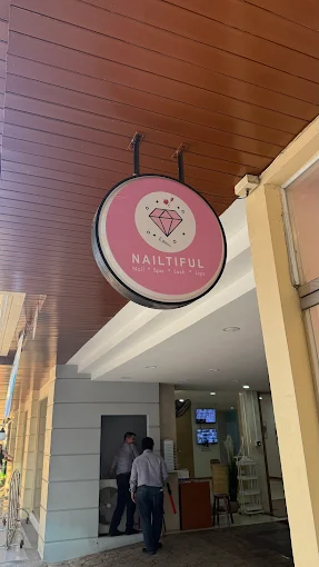 Nailtiful Nail and spa Silom ตัวแทนจำหน่ายผลิตภัณฑ์สปาเท้า footlogix