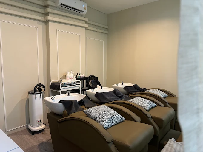 CHĀ SŌL Hair and Nails Retreat ตัวแทนจำหน่ายผลิตภัณฑ์สปาเท้า footlogix