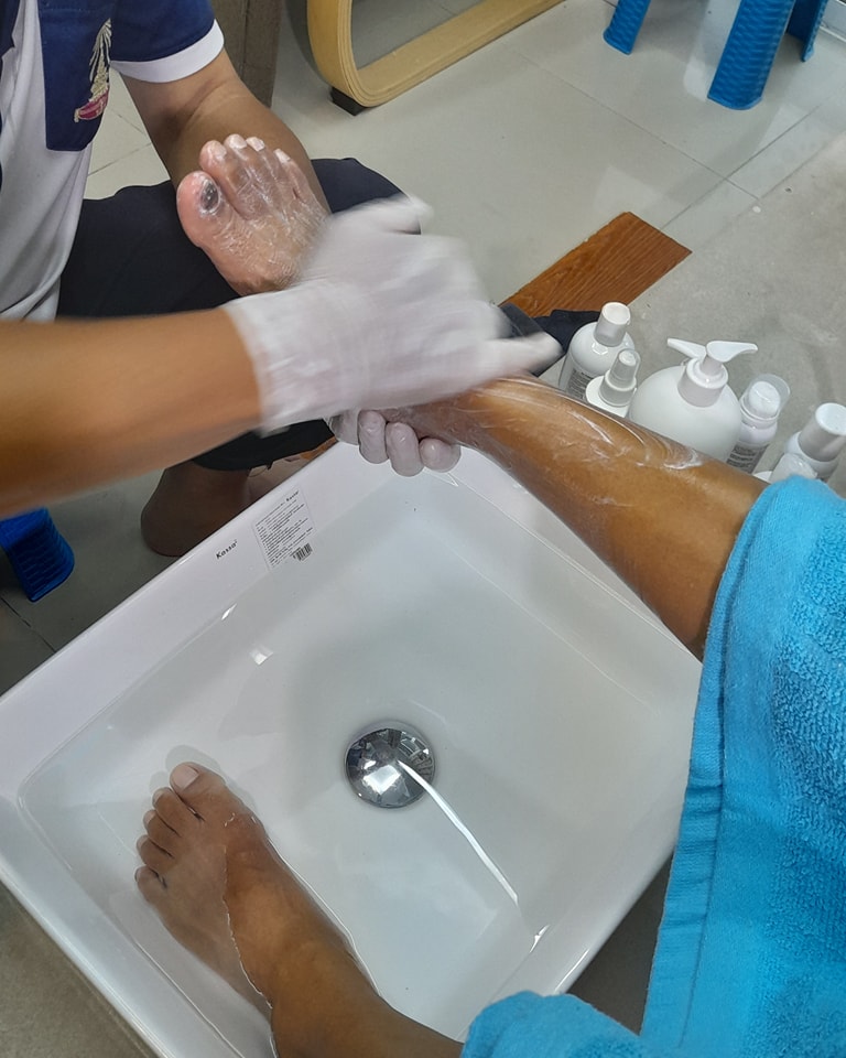 Classy nail by Kwan ตัวแทนจำหน่ายผลิตภัณฑ์สปาเท้า footlogix
