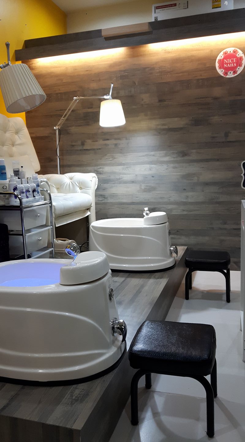 NICE NAILS AND SPA ตัวแทนจำหน่ายผลิตภัณฑ์สปาเท้า footlogix