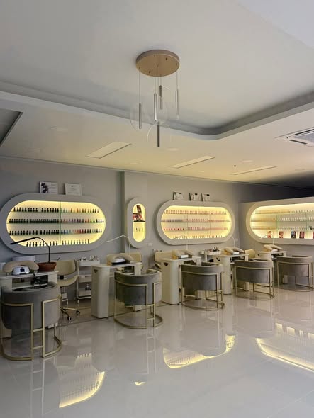 Caché nails studio & beauty ตัวแทนจำหน่ายผลิตภัณฑ์สปาเท้า footlogix
